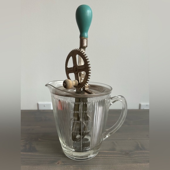 Other Vintage 193s Metal Hand Mixer 5 Cup Glass Pitcher Poshmark